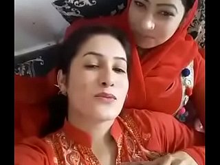 Pakistani divertissement doting girls