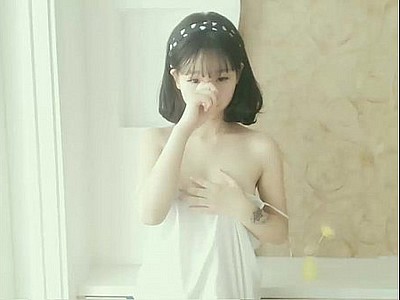 Muy lindo de numbing niña asiática en Cam - BasedCams.com