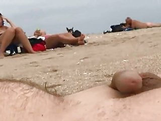 Ho merely cum guardare le donne down topless sulla spiaggia 02