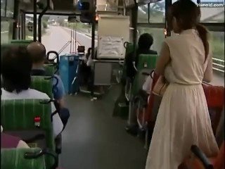 Tsukamoto en bus banlieue molester